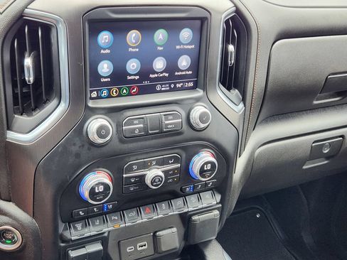 Used 2023 GMC Sierra 3500 AT4 w/ AT4 Premium Plus Package AWD/4WD image 10