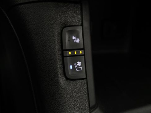 Used 2017 GMC Acadia Denali w/ Technology Package AWD/4WD image 38