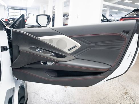 Used 2023 Chevrolet Corvette Z06 image 18