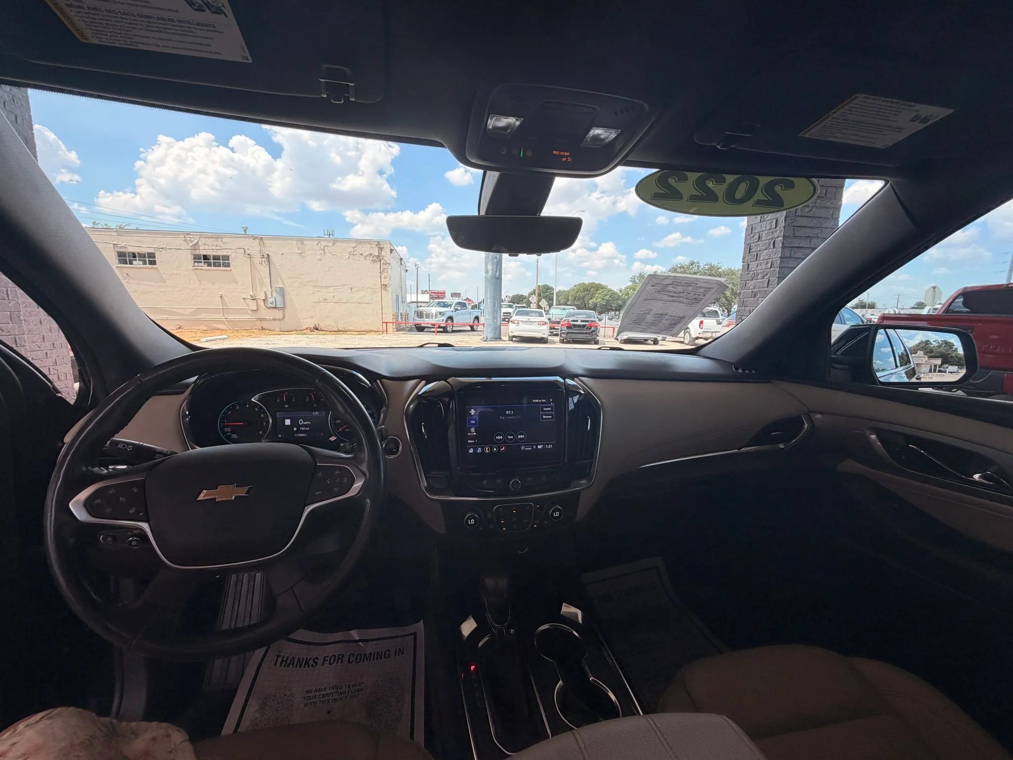 Used 2022 Chevrolet Traverse LT w/ LT Premium Package FWD image 13