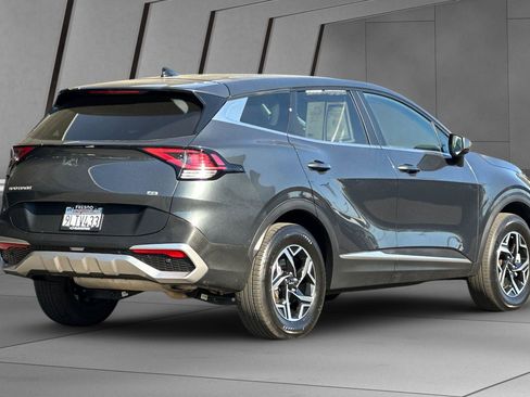 Used 2024 Kia Sportage LX image 4