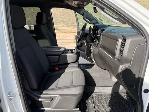 Used 2025 Chevrolet Silverado 1500 LT w/ Protection Package AWD/4WD image 38