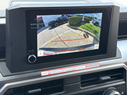 Used 2025 Toyota 4Runner SR5 image 26