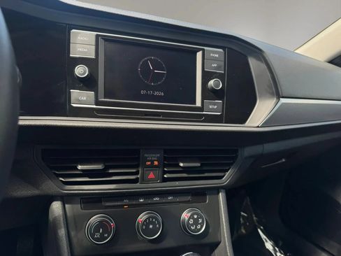 Used 2019 Volkswagen Jetta S w/ Driver Assistance Package FWD image 17