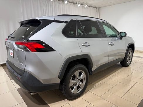 Certified 2025 Toyota RAV4 LE AWD/4WD image 6