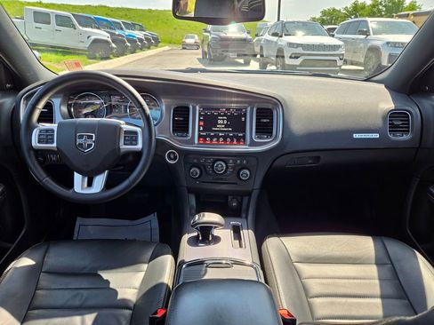 Used 2014 Dodge Charger SXT Plus AWD/4WD image 18