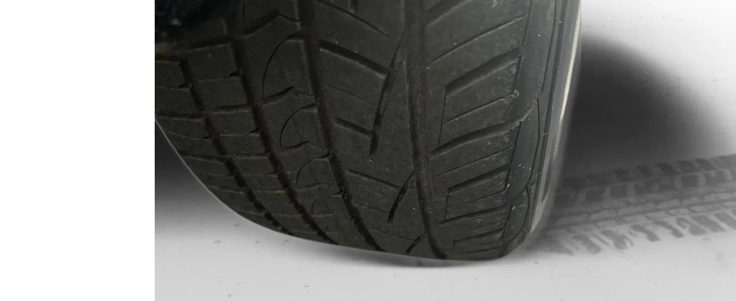 Used 2005 Cadillac XLR RWD image 41