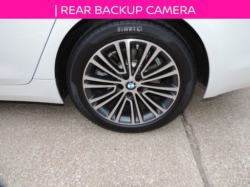 Used 2018 BMW 530i w/ Premium Package image 13