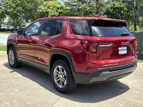 Used 2026 GMC Terrain Elevation w/ Technology Package II AWD/4WD image 9