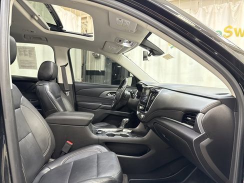 Used 2019 Chevrolet Traverse Premier w/ Redline Edition image 34