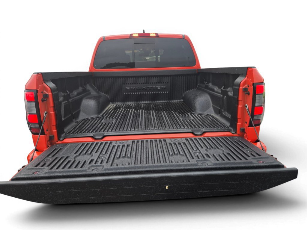 Used 2025 Nissan Frontier PRO-4X w/ Interior Protection Package AWD/4WD image 5
