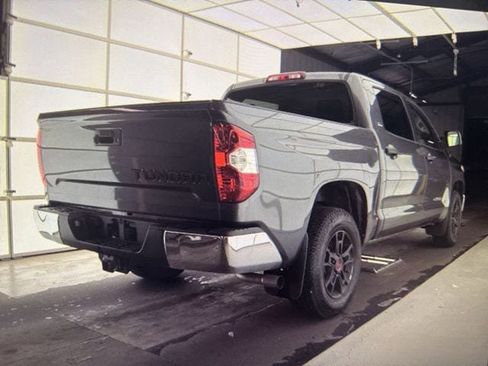 Used 2018 Toyota Tundra SR5 w/ SR5 Upgrade Package image 4