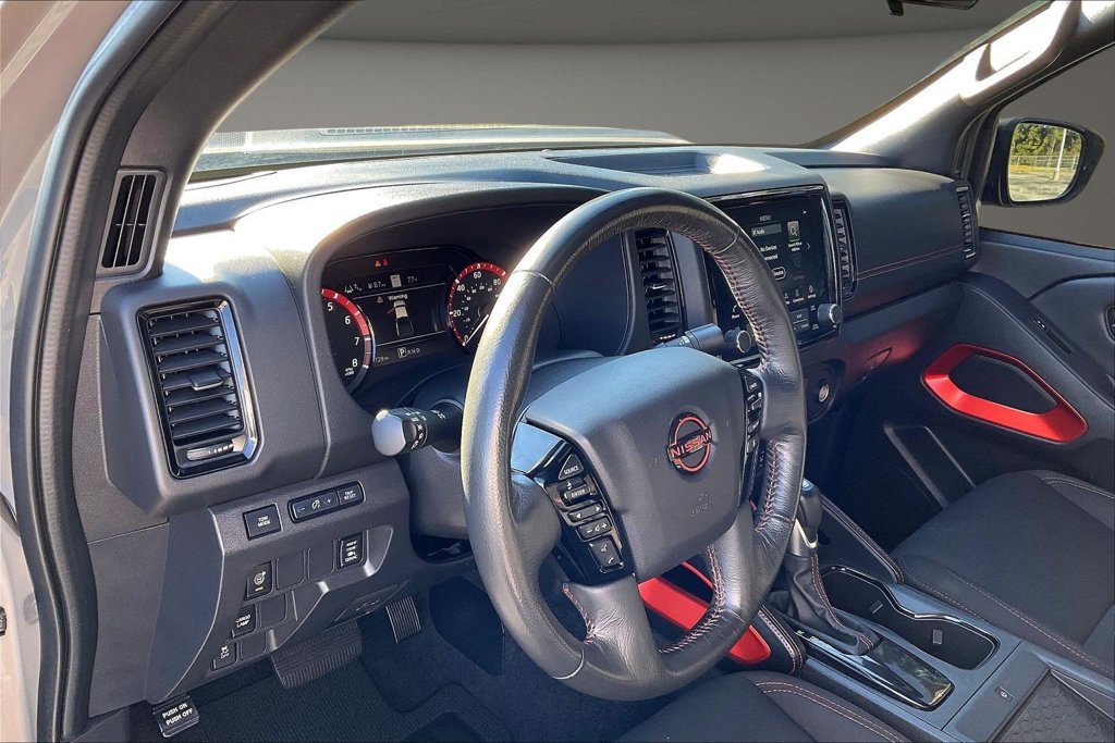 Used 2022 Nissan Frontier Pro-X RWD image 21
