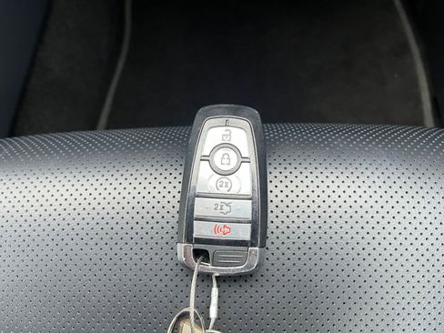 Used 2024 Ford Mustang Premium image 22