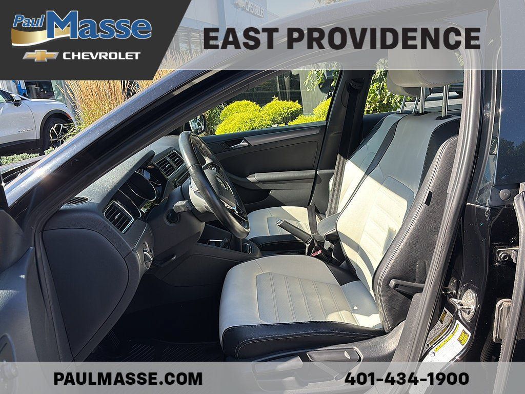 Used 2016 Volkswagen Jetta Sport FWD image 18