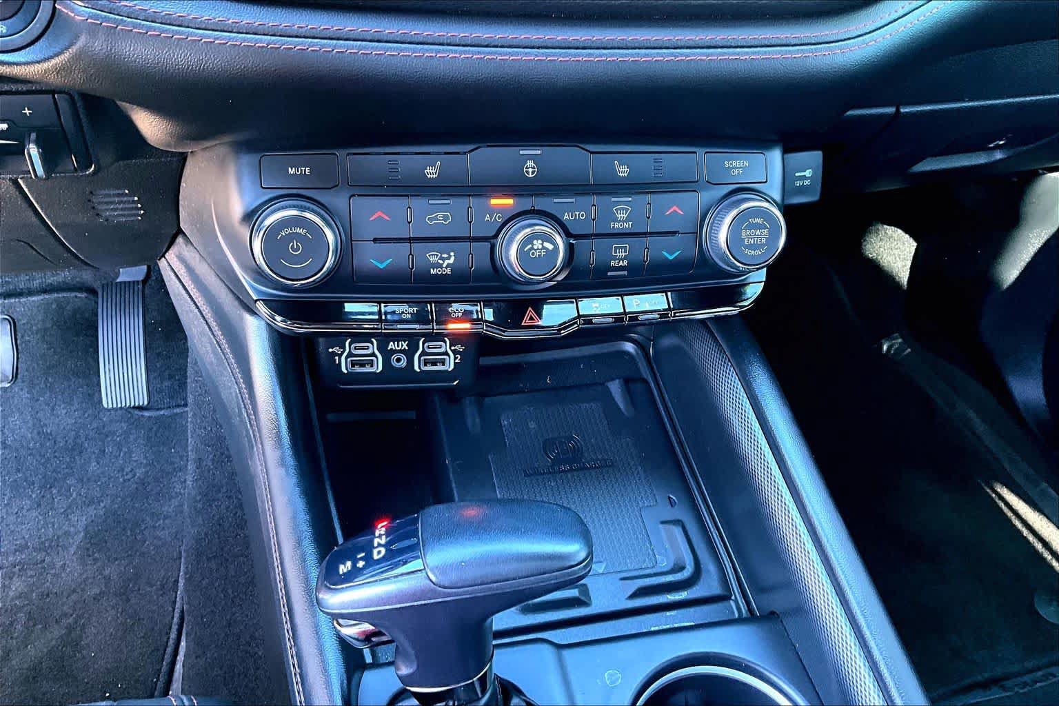 Used 2022 Dodge Durango R/T w/ Trailer Tow Group IV AWD/4WD image 25
