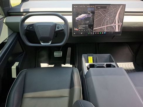 Used 2025 Tesla Cybertruck AWD Crew Cab image 11