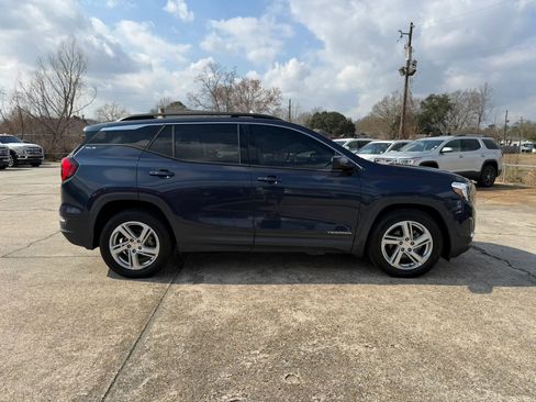 Used 2018 GMC Terrain SLE w/ Driver Convenience Package image 6