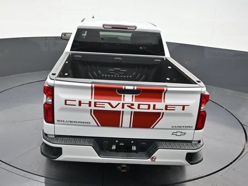 Used 2021 Chevrolet Silverado 1500 Custom RWD image 18