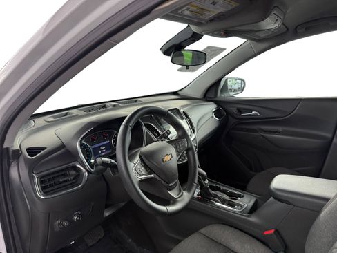Used 2024 Chevrolet Equinox LT image 9
