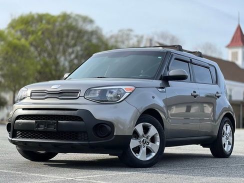 Used 2017 Kia Soul image 1