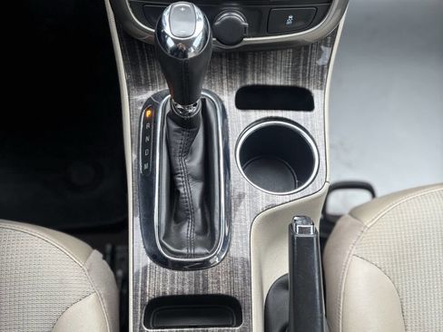 Used 2015 Chevrolet Malibu LT image 15