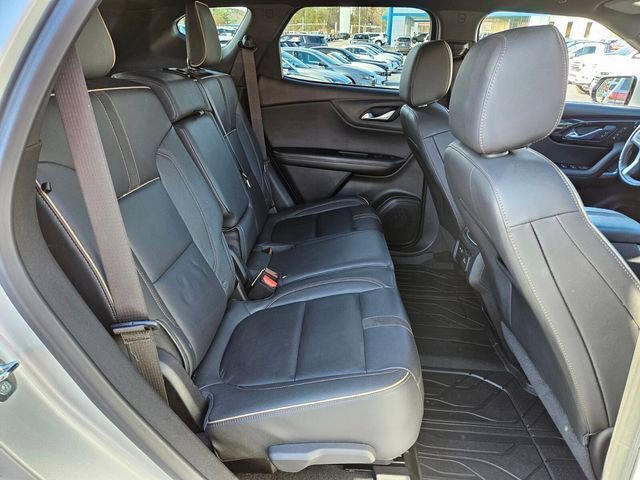 Used 2021 Chevrolet Blazer Premier w/ Driver Confidence II Package FWD image 17