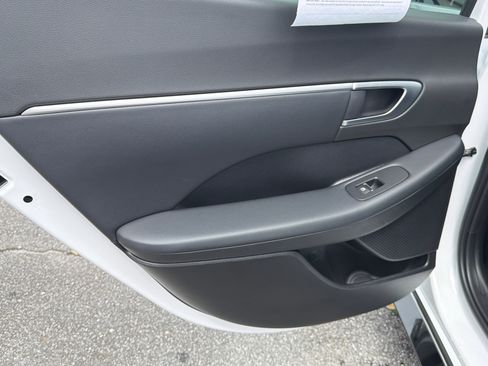 Certified 2025 Hyundai Sonata SEL FWD image 22
