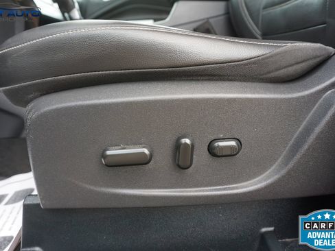 Used 2017 Ford Escape Titanium AWD/4WD image 28