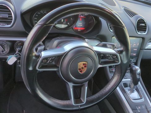 Used 2018 Porsche 718 Cayman image 10