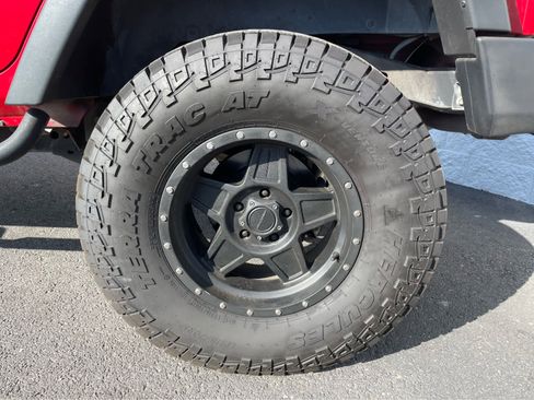 Used 2014 Jeep Wrangler Unlimited Sport w/ Quick Order Package 24S image 10