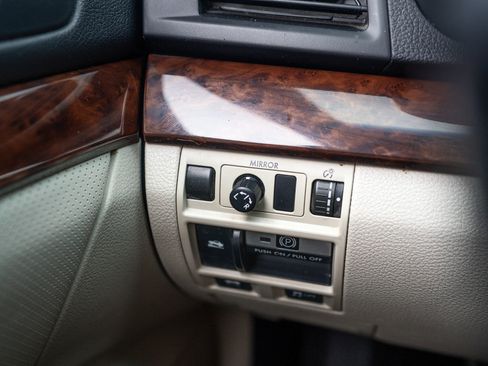 Used 2014 Subaru Legacy 2.5i Limited image 30