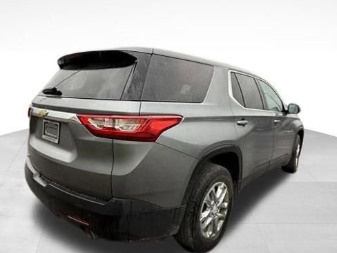 Used 2020 Chevrolet Traverse LS AWD/4WD image 5