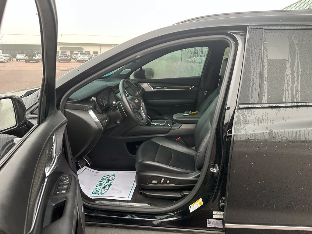 Used 2023 Cadillac XT5 Sportv w/ Technology Package AWD/4WD image 10