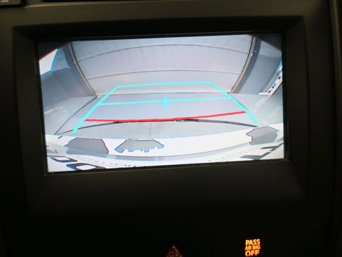 Used 2016 Toyota Camry SE image 24