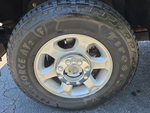 Used 2014 Ford F250 XLT w/ XLT Value Package AWD/4WD image 12