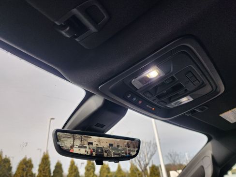 Used 2023 Chevrolet Silverado 2500 High Country w/ Z71 Off-Road Package image 38