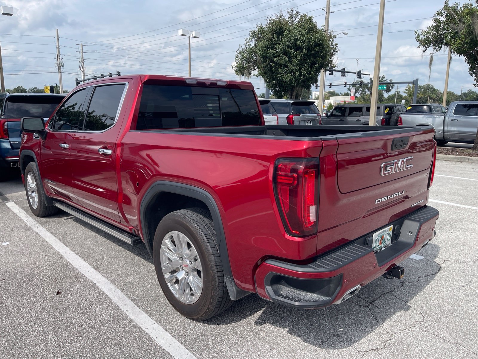 Used 2022 GMC Sierra 1500 Denali AWD/4WD image 3