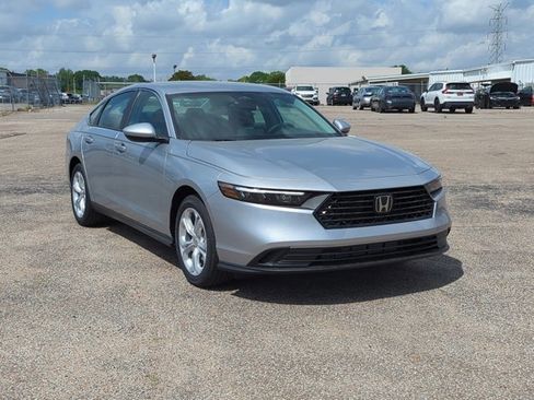 New 2026 Honda Accord LX image 6