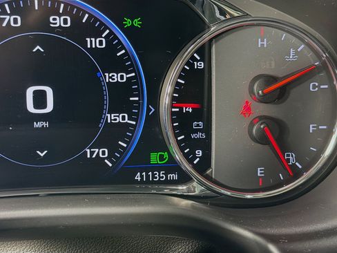 Used 2021 GMC Acadia AT4 w/ Technology Package image 14