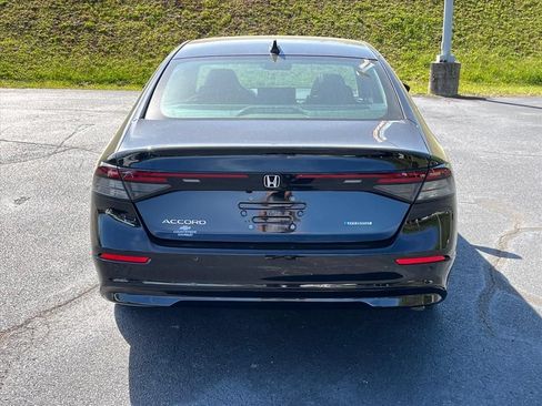 Used 2023 Honda Accord EX-L image 4