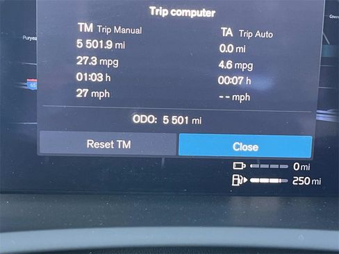 Used 2025 Volvo XC90 T8 Plus w/ Protection Package Premier image 40