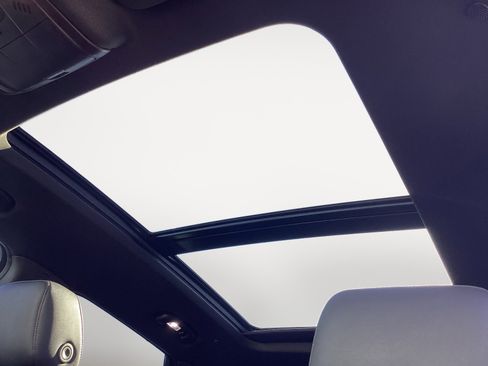 Used 2023 Chevrolet Blazer RS w/ Driver Confidence II Package image 5