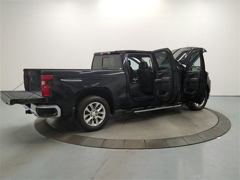 Used 2019 Chevrolet Silverado 1500 LTZ image 16
