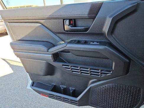 New 2025 Toyota Tacoma SR5 image 9
