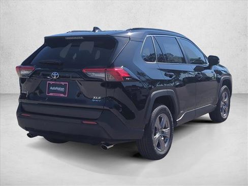 Certified 2025 Toyota RAV4 XLE image 9