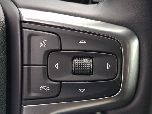 Used 2025 Chevrolet Silverado 1500 LT AWD/4WD image 23