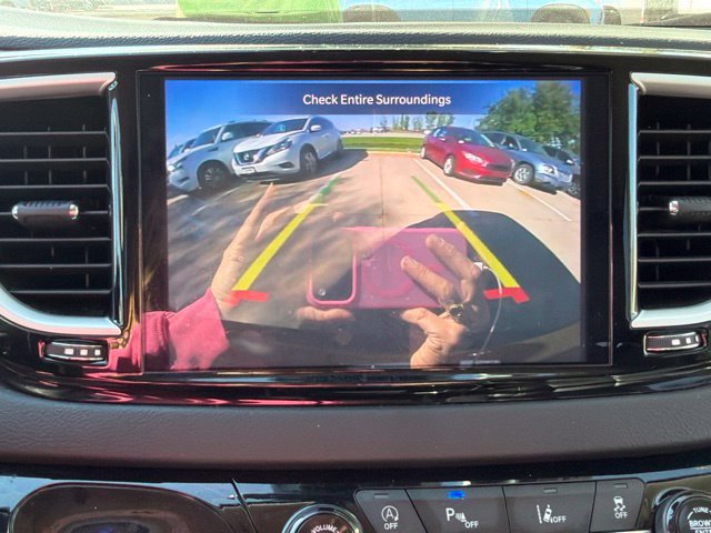 Used 2024 Chrysler Pacifica Touring-L FWD image 37