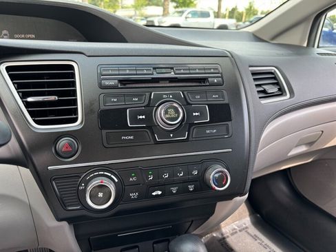 Used 2014 Honda Civic LX image 18