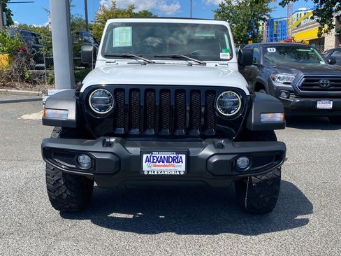 Used 2021 Jeep Wrangler Willys image 5